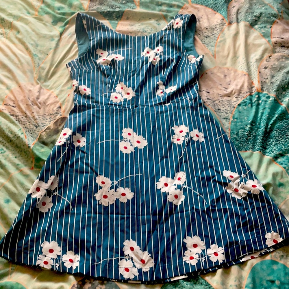 ModCloth dress open tie-back style